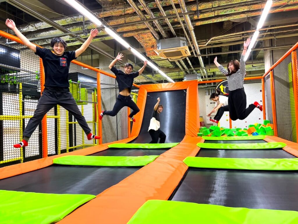 trampoline_bay